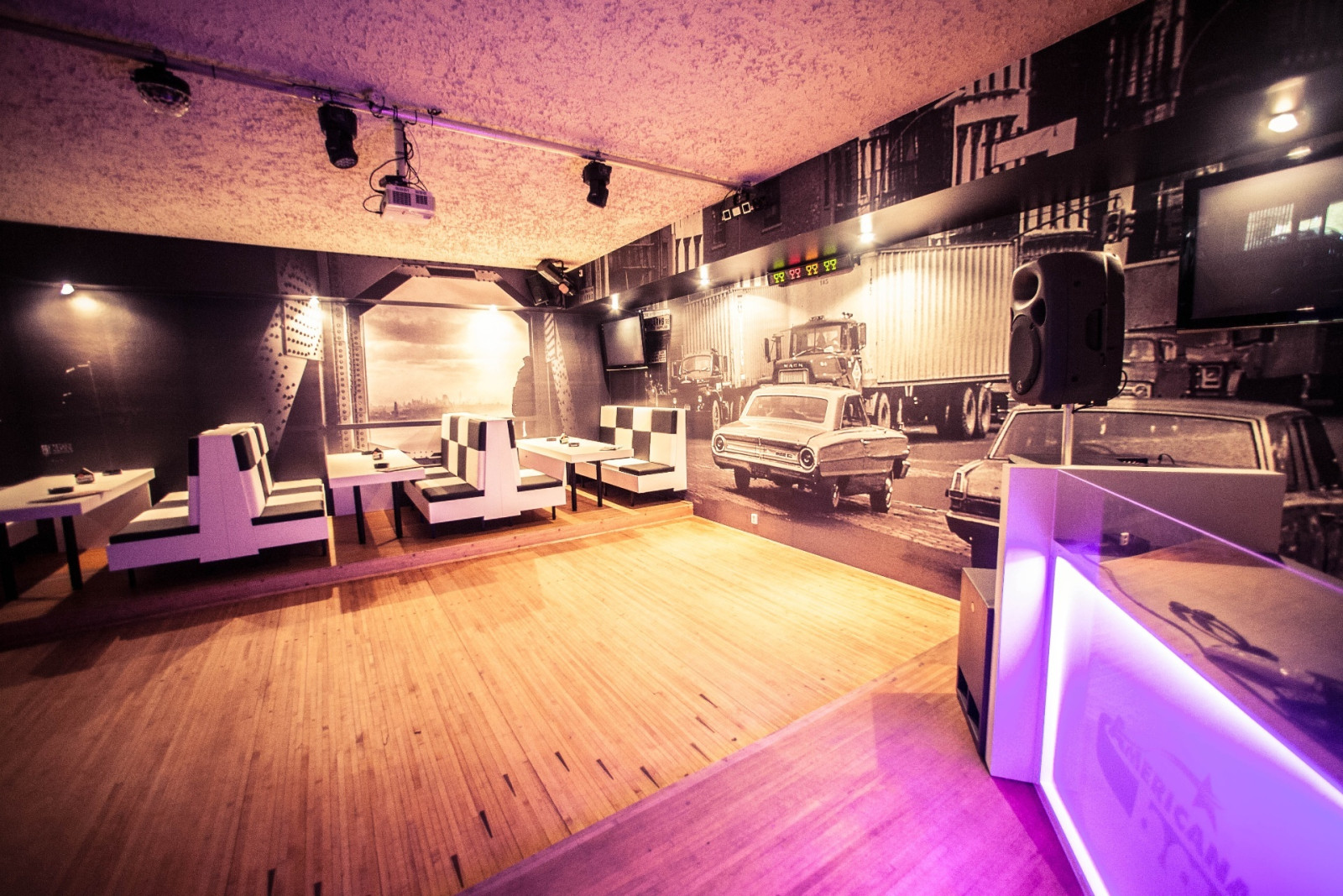 Americana bar - tane�n� parket